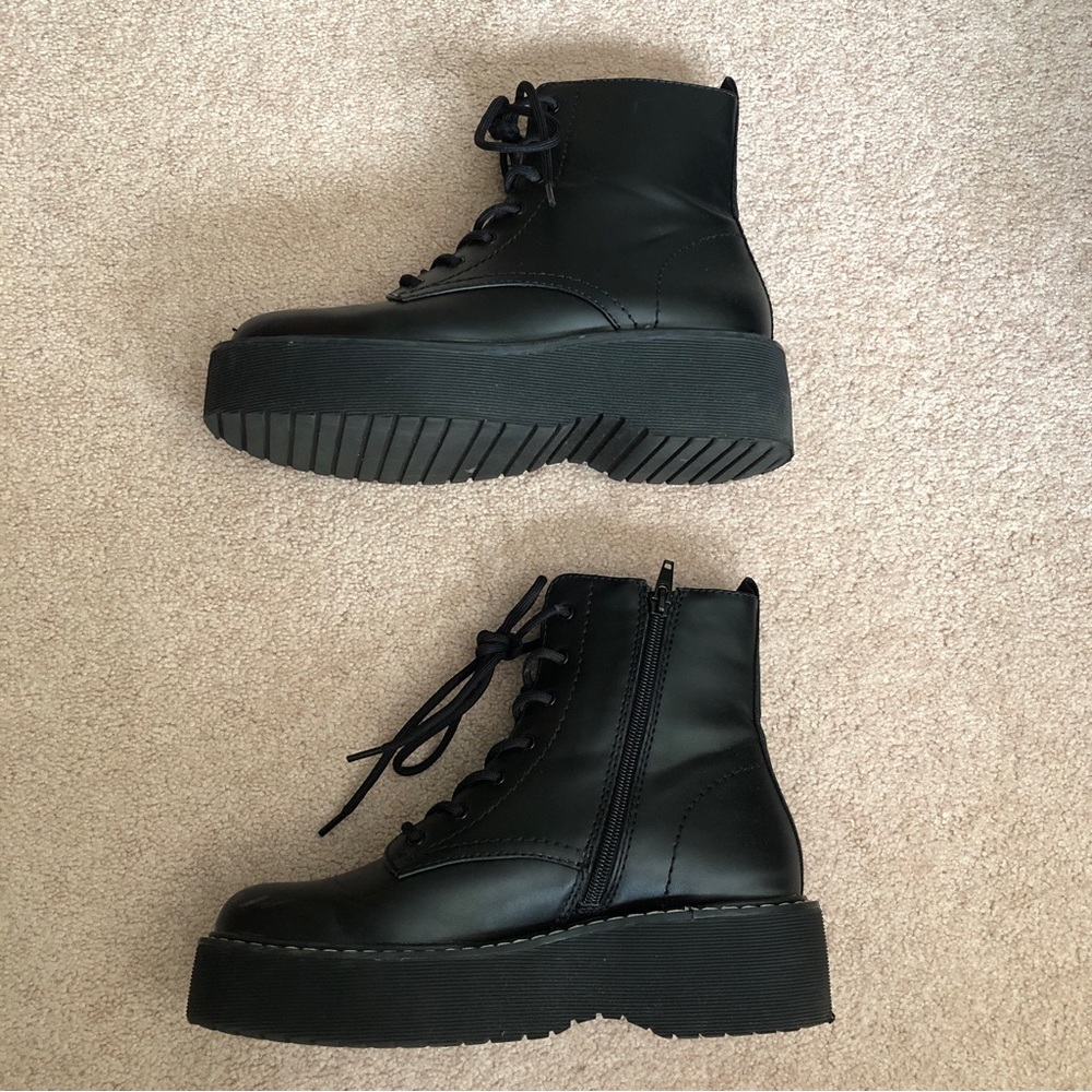 Design Lab Combat Boots - Picture 4 of 9